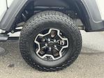 2020 Jeep Gladiator Crew Cab 4x4 Pickup for sale #43901UU - photo 13