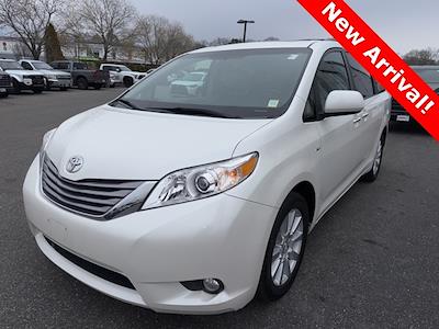 Used 2017 Toyota Sienna XLE Premium Minivan for sale #45192U - photo 1