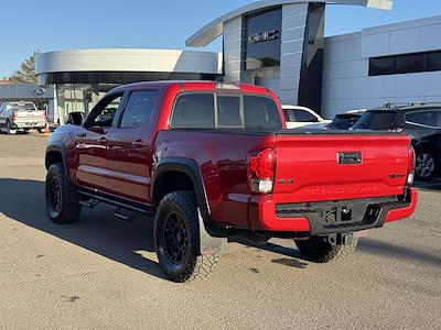 Used 2016 Toyota Tacoma - photo 1