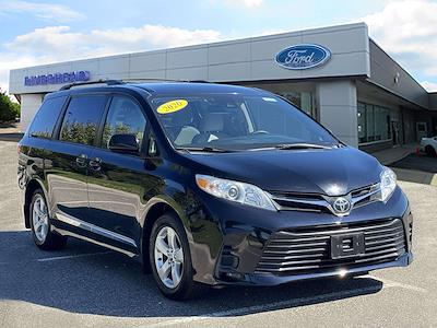 2020 Toyota Sienna FWD Minivan for sale #U23219 - photo 2