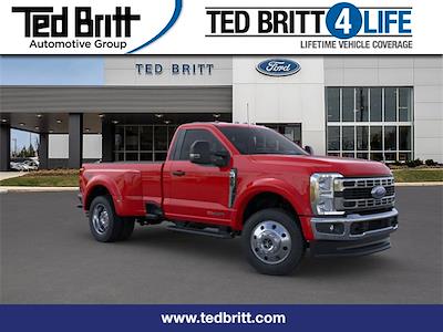 New 2025 Ford F-450 XLT Regular Cab 4x4 DRW Pickup for sale #50744 - photo 1