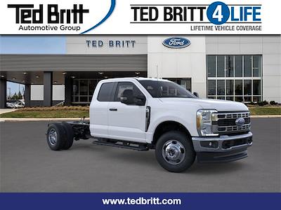 2025 Ford F-350 Super Cab DRW 4x4 Cab Chassis for sale #50838 - photo 1