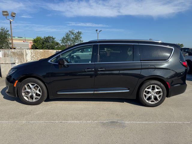 Used 2017 Chrysler Pacifica - photo 6