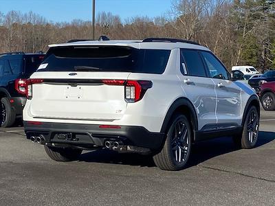 New 2026 Ford Explorer - photo 1