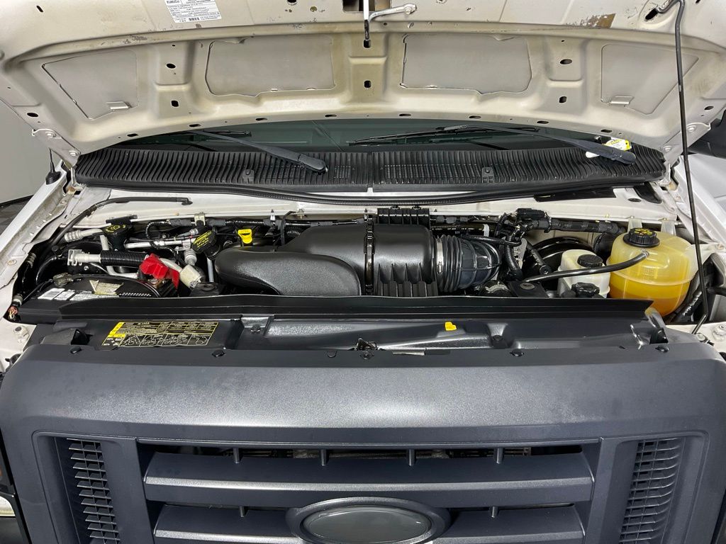 Used 2014 Ford E-350 - photo 10
