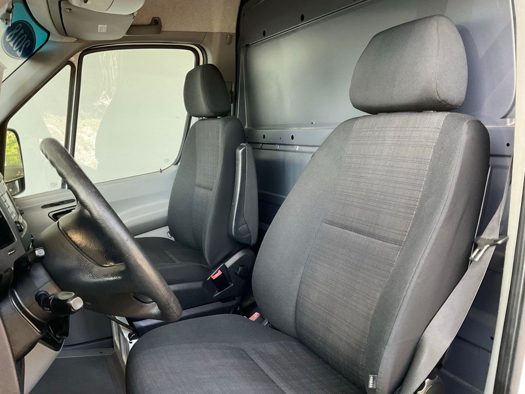 Used 2018 Freightliner Sprinter 2500 - photo 14