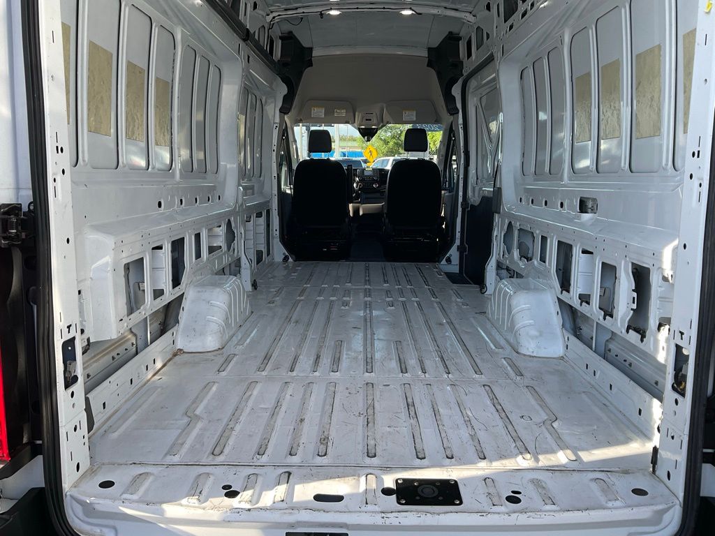 Used 2023 Ford Transit 250 - photo 2