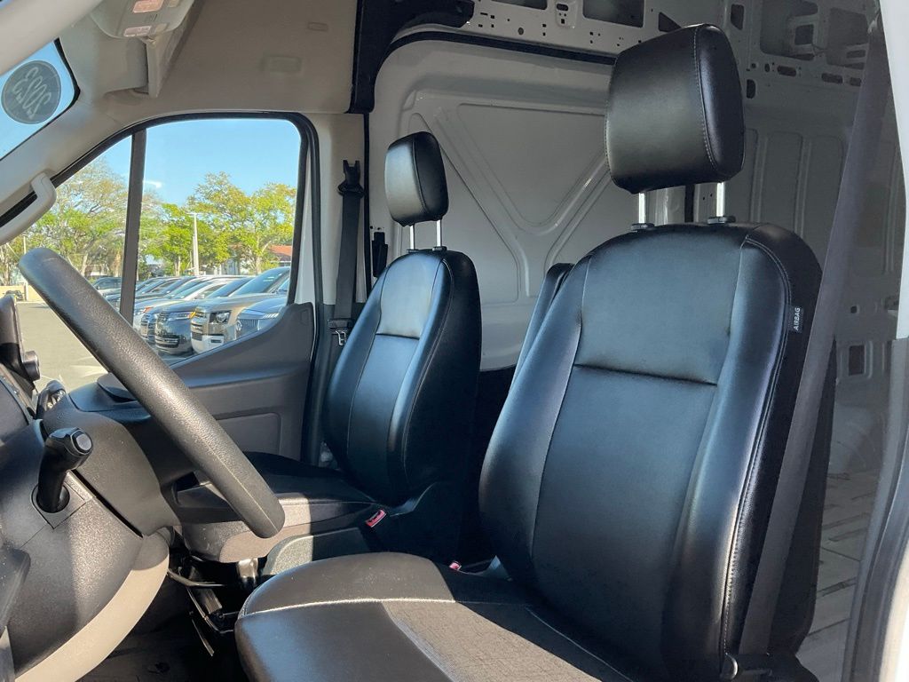 Used 2023 Ford Transit 250 - photo 16