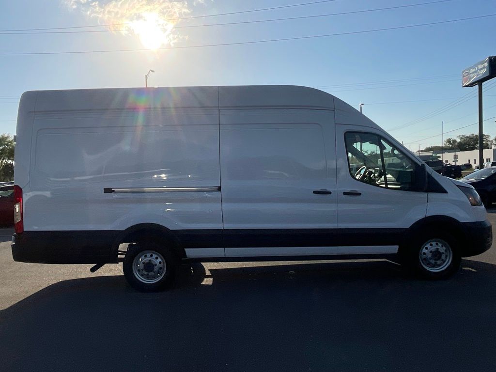 Used 2023 Ford Transit 250 - photo 6