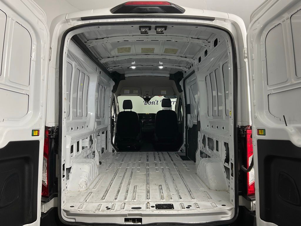 Used 2024 Ford Transit 250 - photo 2