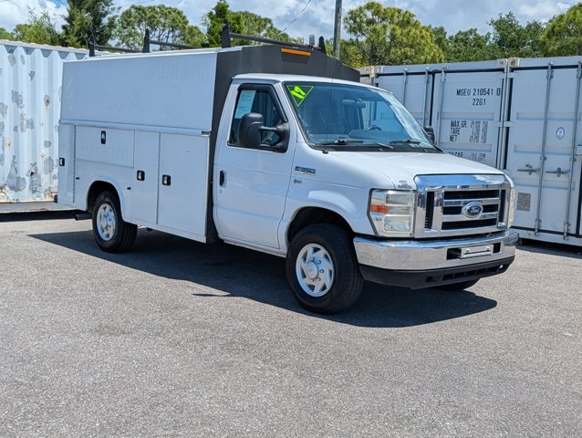 Used 2017 Ford E-350 - photo 7