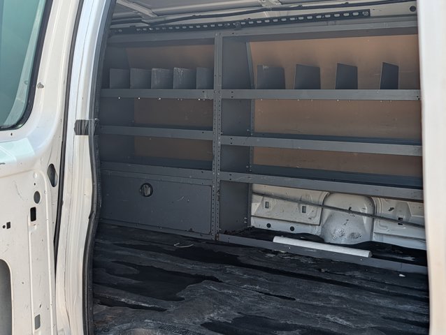 Used 2014 Ford E-250 - photo 17