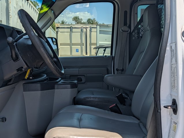 Used 2014 Ford E-250 - photo 20