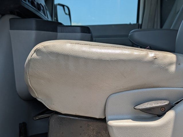 Used 2014 Ford E-250 - photo 22