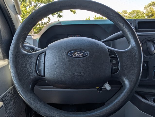 Used 2014 Ford E-250 - photo 26