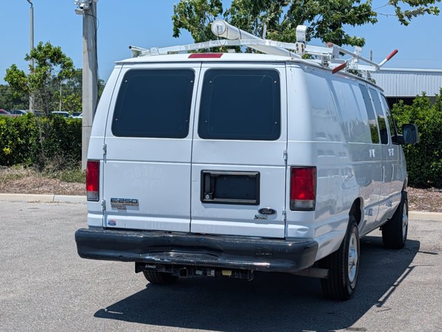 Used 2014 Ford E-250 - photo 6
