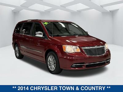Used 2014 Chrysler Town and Country Minivan for sale #ER280371 - photo 2