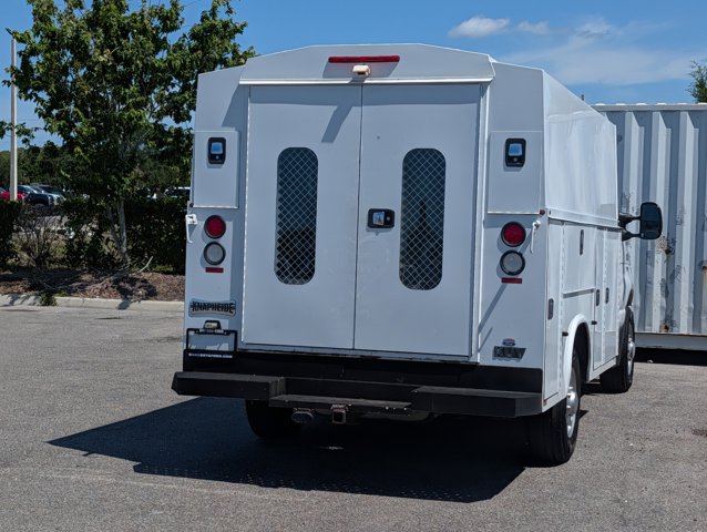 Used 2017 Ford E-350 - photo 2