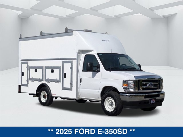 New 2025 Ford E-350 - photo 5
