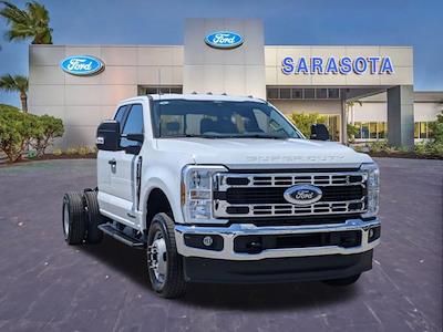 2025 Ford F-350 Super Cab DRW 4WD Cab Chassis for sale #SED03016 - photo 1