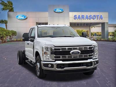 2025 Ford F-350 Super Cab DRW RWD Cab Chassis for sale #SED04444 - photo 1