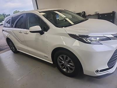 2021 Toyota Sienna FWD Minivan for sale #HTS1455A - photo 1