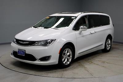 2020 Chrysler Pacifica FWD Minivan for sale #HTT1143A - photo 2