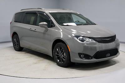 2020 Chrysler Pacifica AWD Minivan for sale #HTT1337B - photo 1