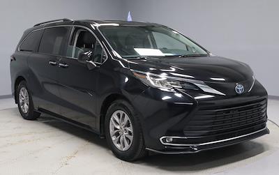 2022 Toyota Sienna AWD Minivan for sale #HTT1418A - photo 1