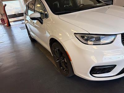 2023 Chrysler Pacifica AWD Minivan for sale #HTT1673A - photo 1
