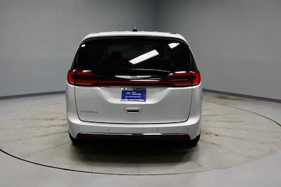 2024 Chrysler Pacifica FWD Minivan for sale #PRT55569 - photo 2