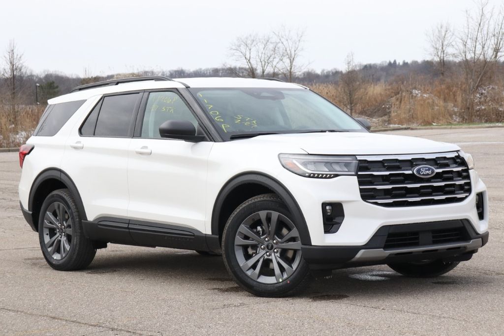 New 2026 Ford Explorer - photo 2