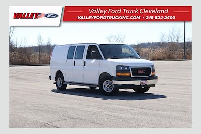Used 2017 GMC Savana 2500 - photo 1