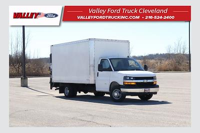 Used 2022 Chevrolet Express 3500 - photo 1
