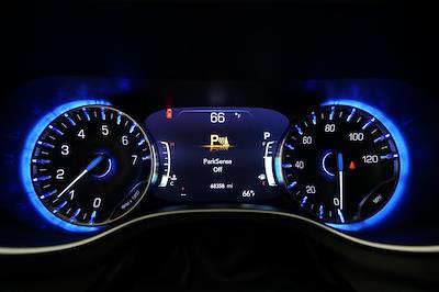 Used 2023 Chrysler Pacifica - photo 1