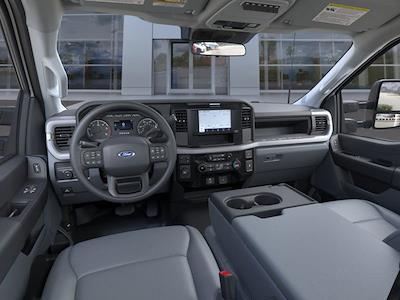 New 2025 Ford F-550 - photo 1