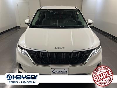 Used 2023 Kia Carnival - photo 1