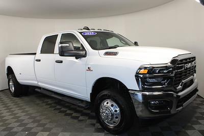 2025 Ram 3500 Crew Cab DRW 4x4 Pickup for sale #32251114A - photo 1
