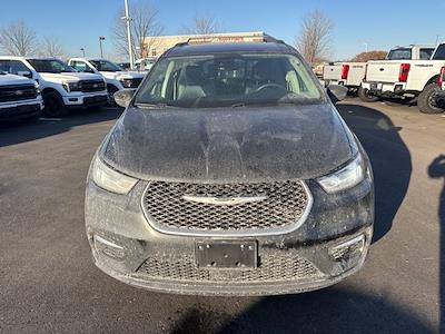 Used 2022 Chrysler Pacifica Touring L Minivan for sale #32251466B - photo 2