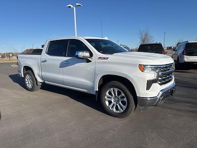 Used 2024 Chevrolet Silverado 1500 - photo 1