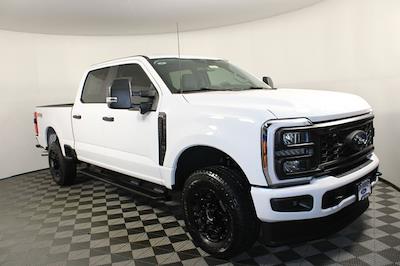 New 2026 Ford F-250 XL Crew Cab 4WD Pickup for sale #32260121 - photo 1