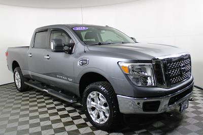 Used 2018 Nissan Titan XD SV Crew Cab 4WD Pickup for sale #32B44339B - photo 1