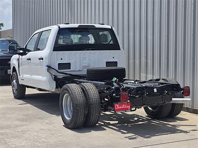 2025 Ford F-350 Crew Cab DRW 4x2 Cab Chassis for sale #SED16025 - photo 2