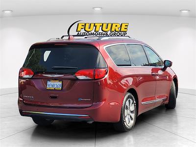 Used 2020 Chrysler Pacifica Limited Minivan for sale #P14125 - photo 2