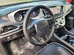 Used 2025 Chrysler Pacifica Limited Minivan thumbnail 10