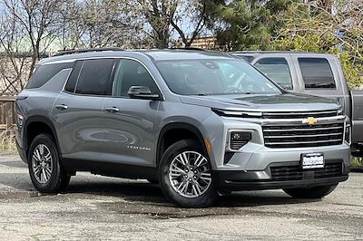 Used 2024 Chevrolet Traverse LT for sale #28908 - photo 2