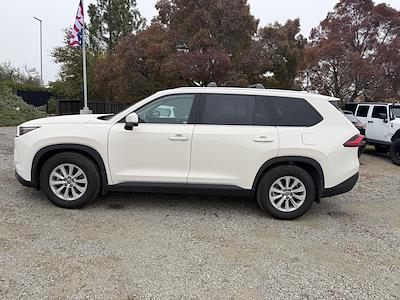 Used 2024 Toyota Grand Highlander XLE for sale #28918 - photo 2