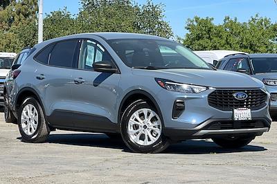 Used 2025 Ford Escape - photo 1