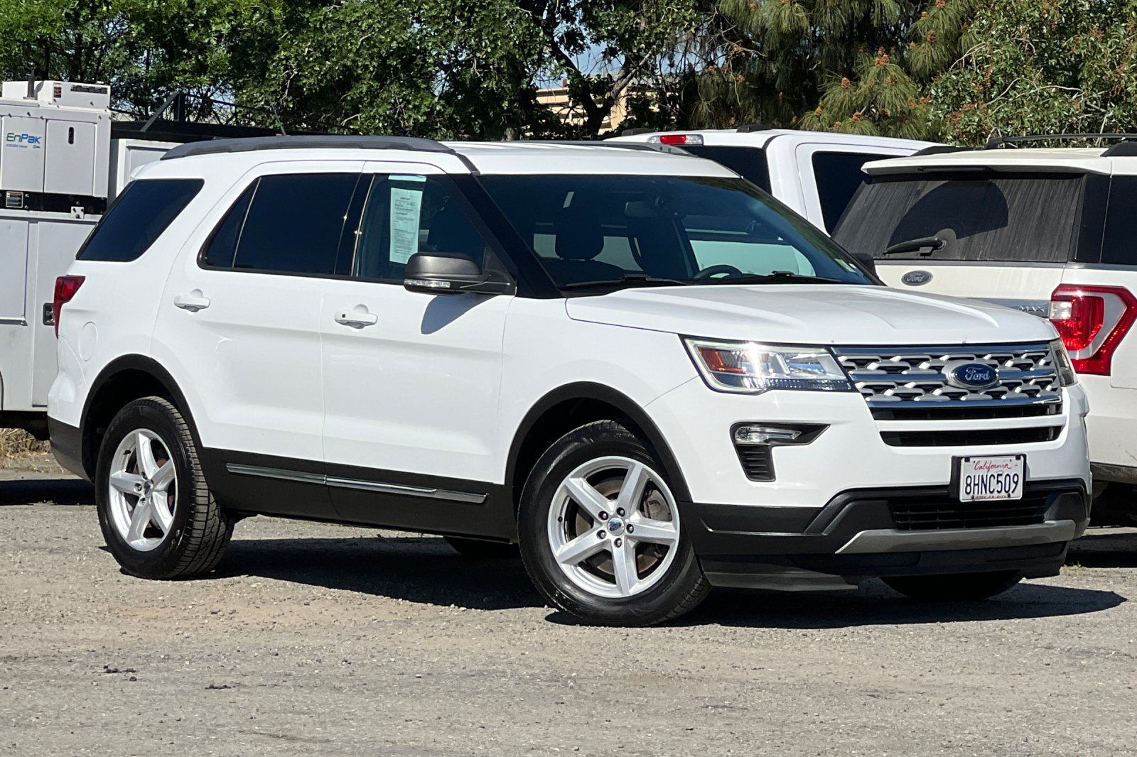 Used 2019 Ford Explorer - photo 2
