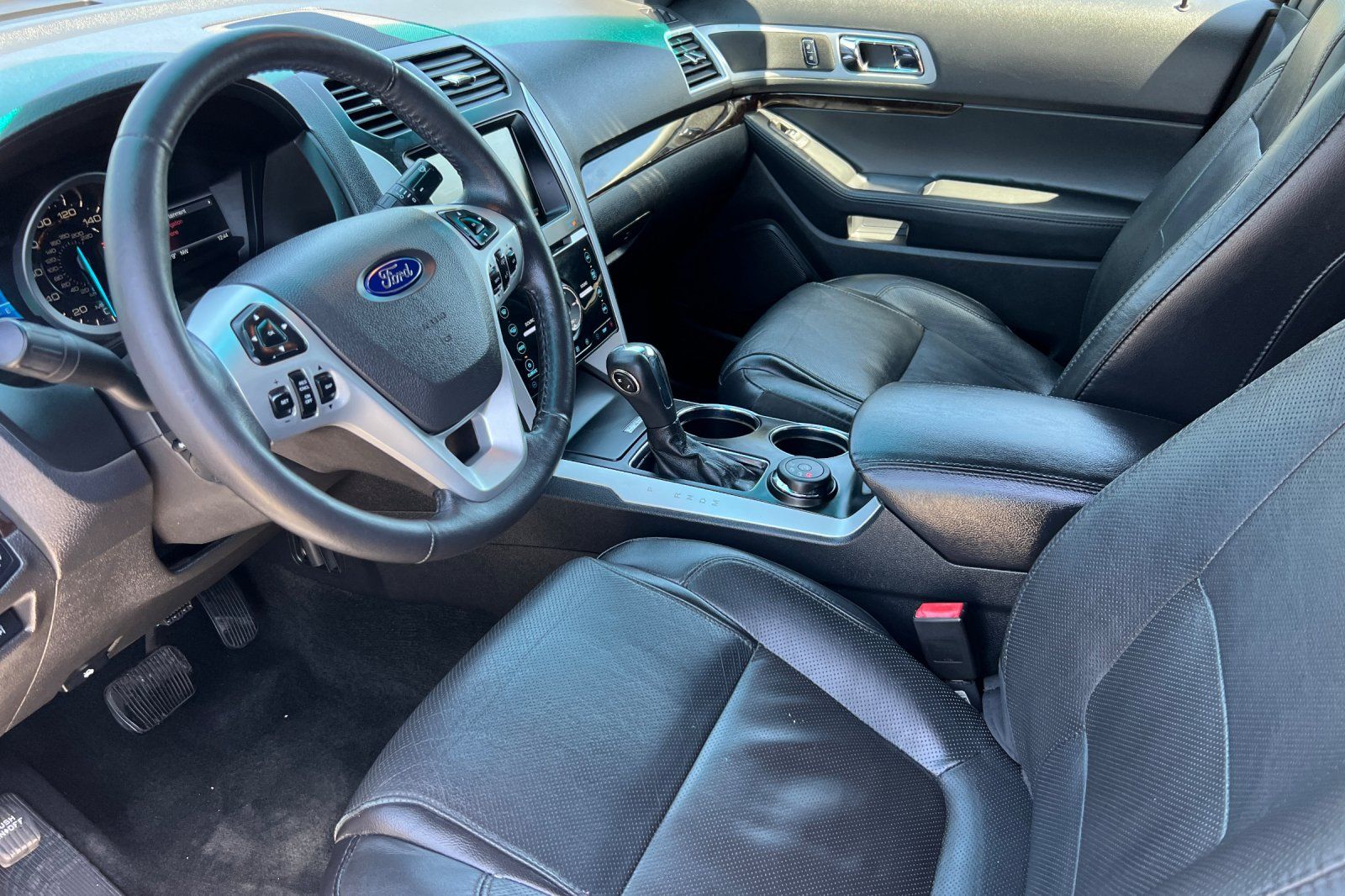 Used 2014 Ford Explorer - photo 12